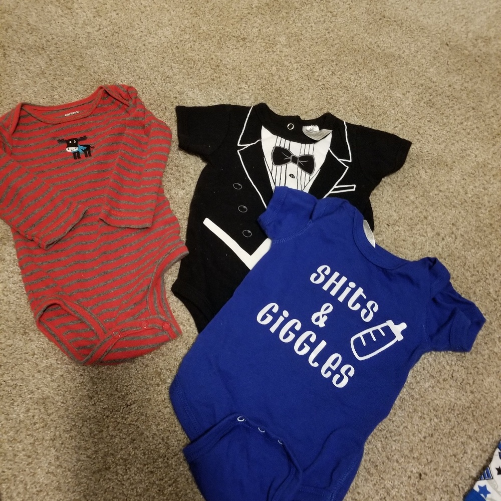 EUC custom onsie bundle